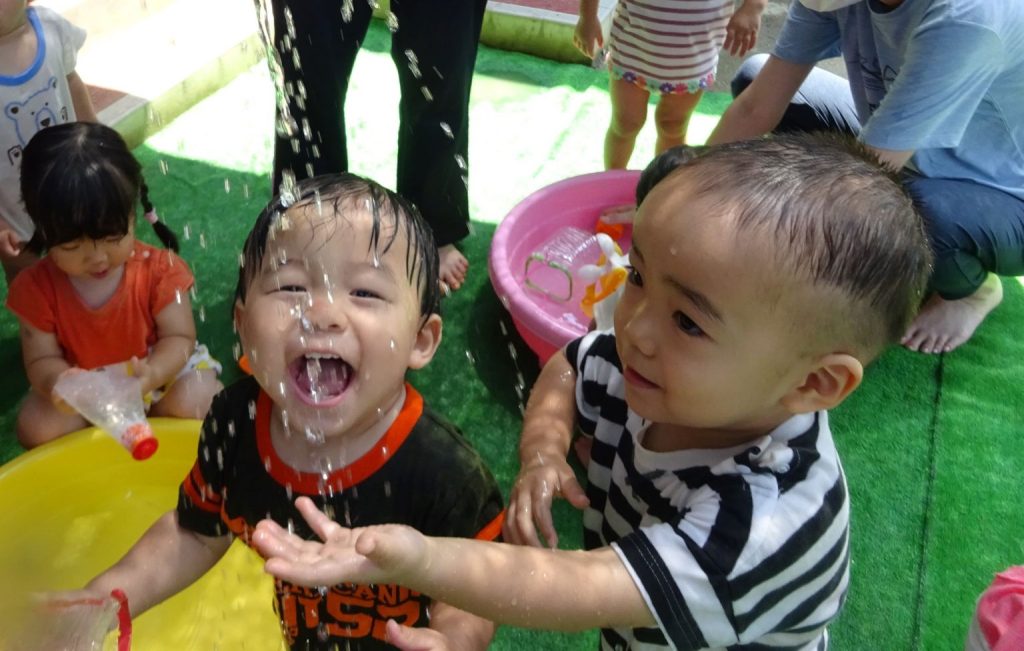 水遊びがはじまったよ♪