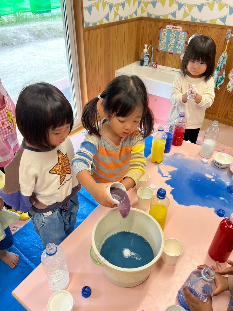 何色が出来るかな🎨🖌？2